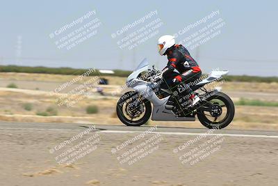 media/Sep-01-2025-Lets Ride (Mon) [[4370d11284]]/B Group/1220pm (Wheelie Bump)/